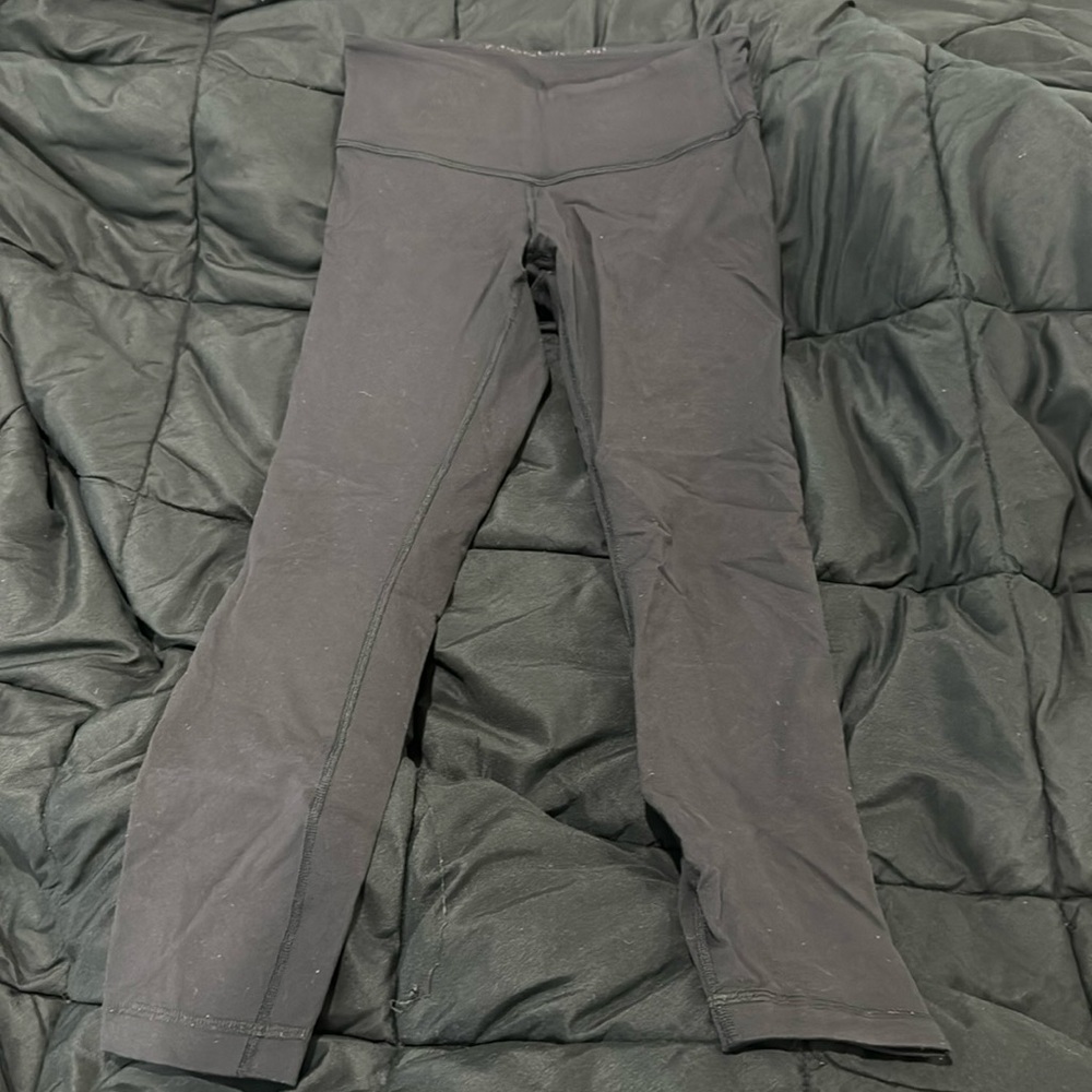 Black lululemon leggings